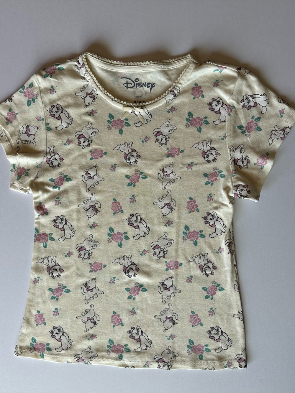 Disney Aristocats Marie All Over Floral Print Top Lace Trim Cream Juniors M